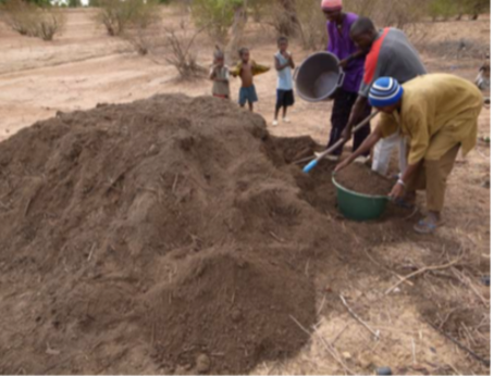 Compost bien décomposé (IER-JIRCAS, 2012).png