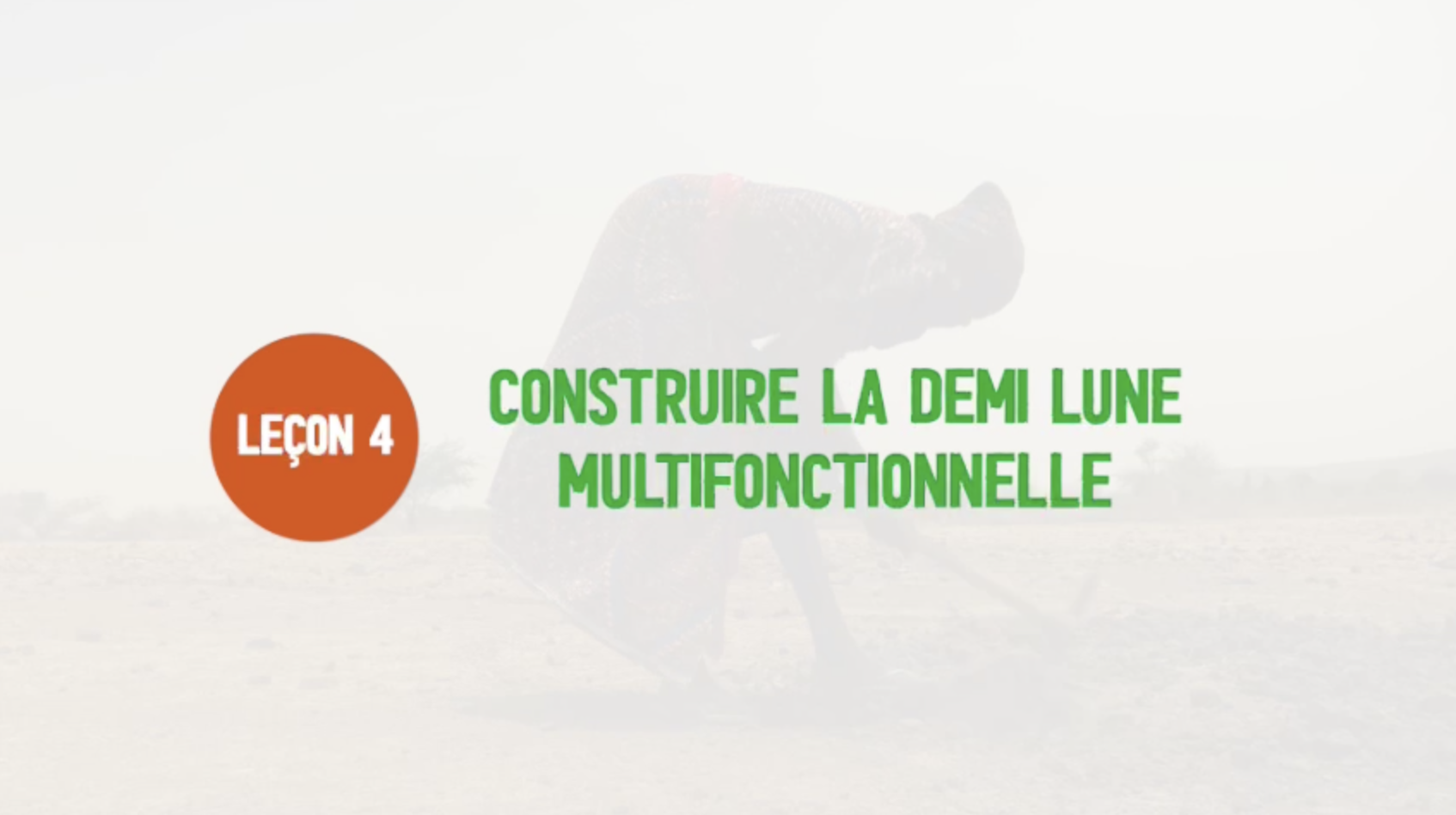 Demi-lune multifonctionnelle agricole